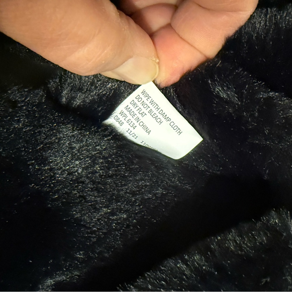 Muk Luks Women's Plush Maren Black Slippers Large size 9-10 NWT memory foam New - Picture 7 of 8